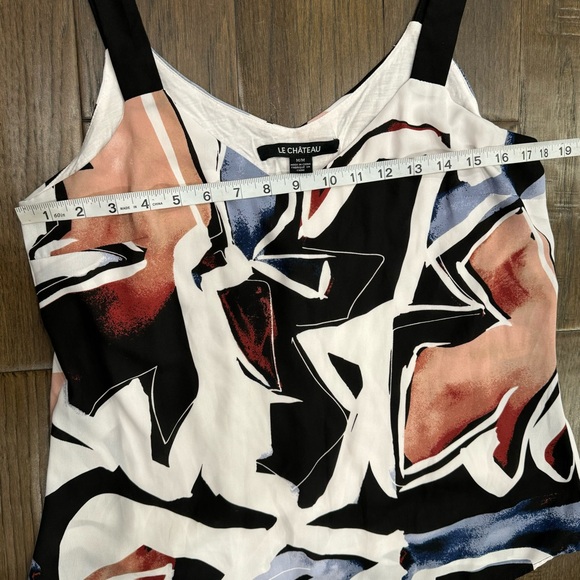 Le Chateau Tank Top - Picture 9 of 10
